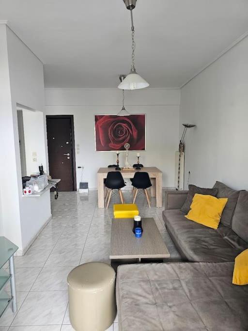 Seaside Apartment - Charlie'S House Халкис Екстериор снимка