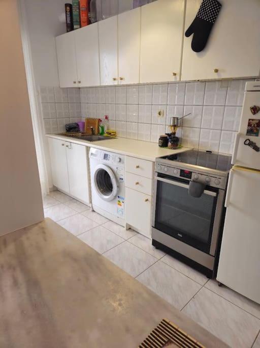 Seaside Apartment - Charlie'S House Халкис Екстериор снимка