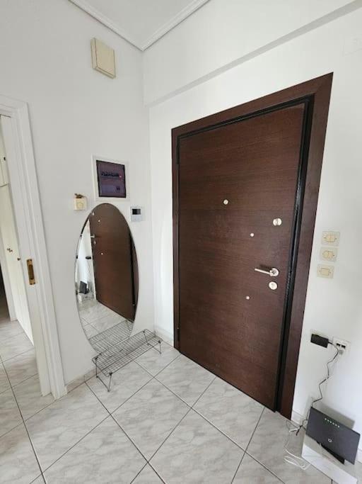 Seaside Apartment - Charlie'S House Халкис Екстериор снимка