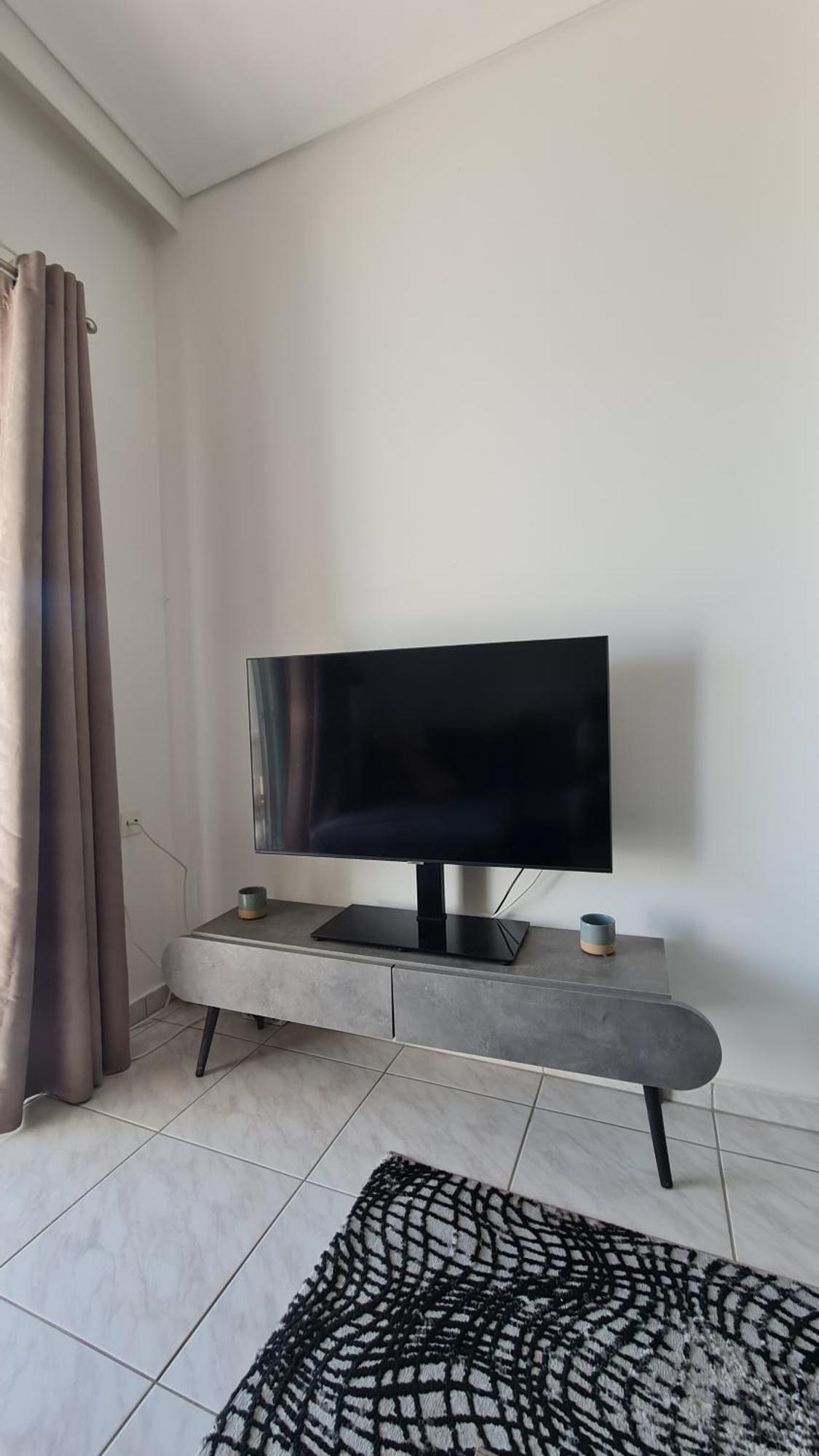 Seaside Apartment - Charlie'S House Халкис Екстериор снимка